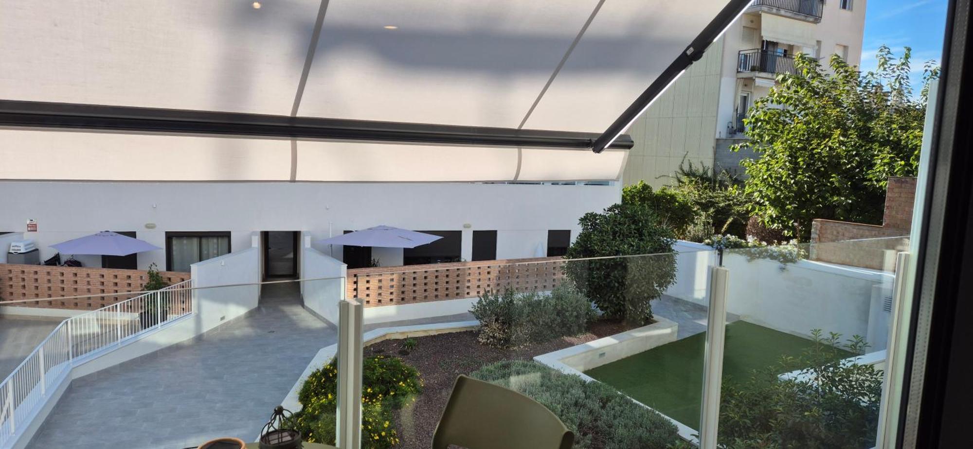 Vilanova i la Geltrú New Beside Sitges With Pool Beside Beach מראה חיצוני תמונה